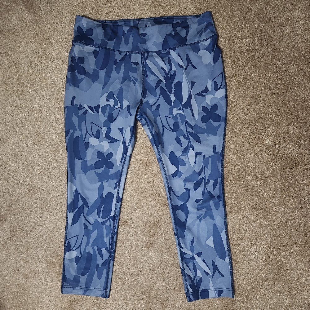 Chicos Zenergy Blue Floral Patterned Workout Leggings Size 2 (Large)